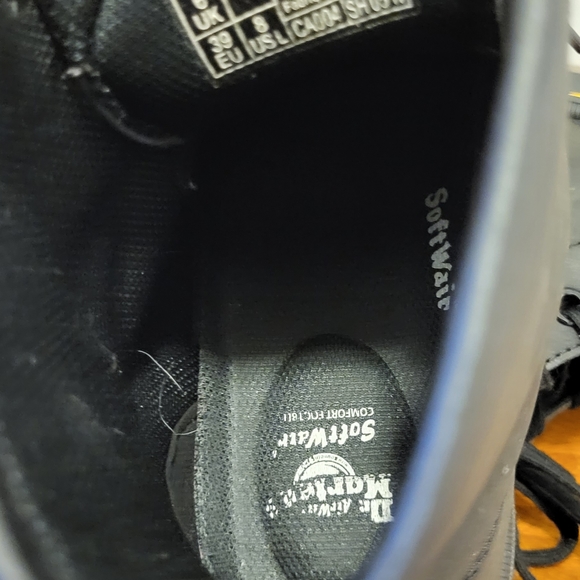 Soft Dr.Martens ankle booties - Picture 4 of 6